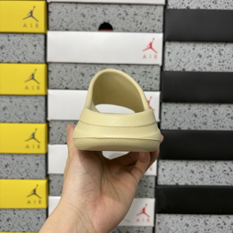 Slide · 3