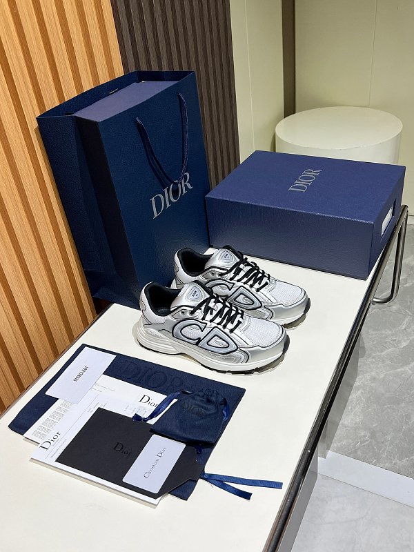 Dior B30 Sneakers 4