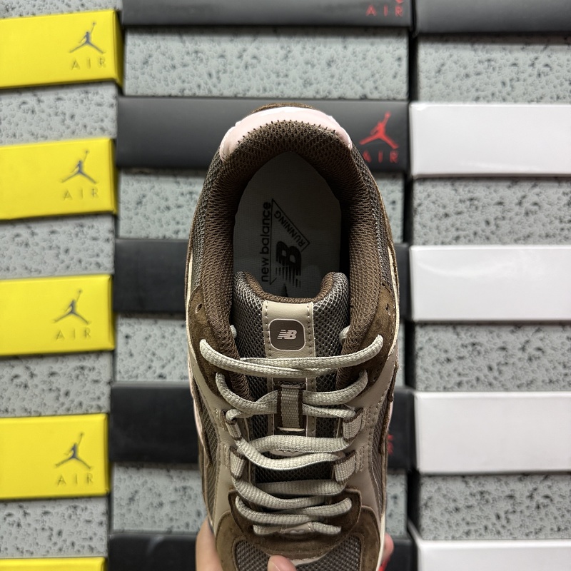 New Balance 204 Sneakers 4