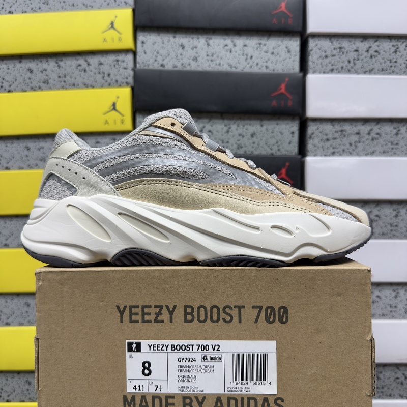 Yeezy 700v2 8