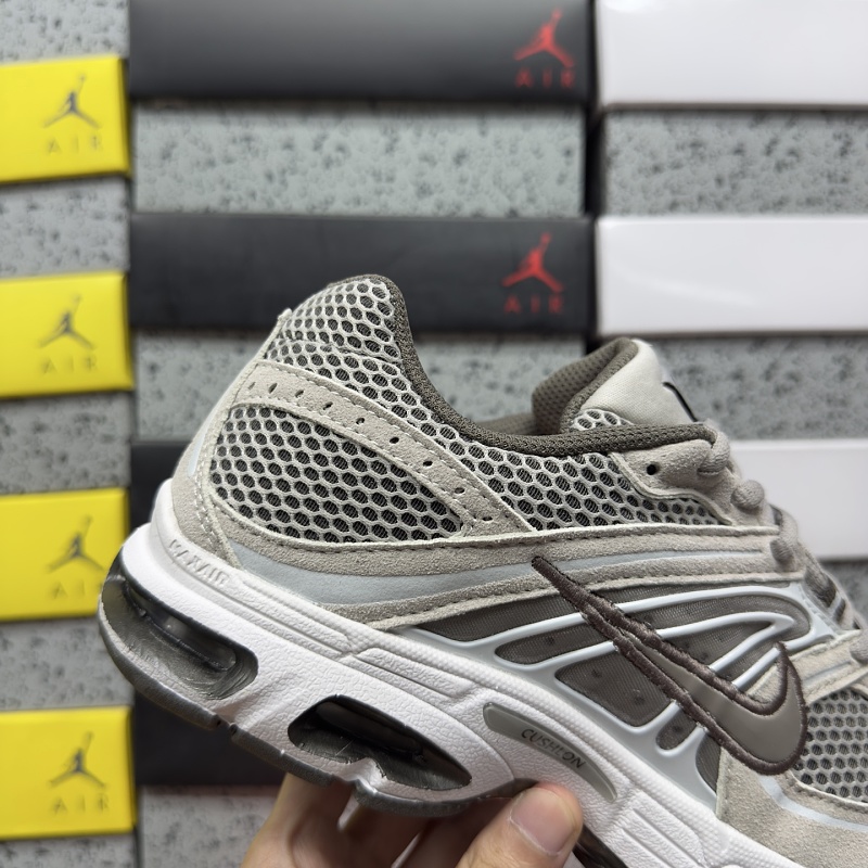 Air Max Moto 2K 6