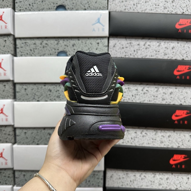 Pharrell X Ad Adistar Jellyfish · 3