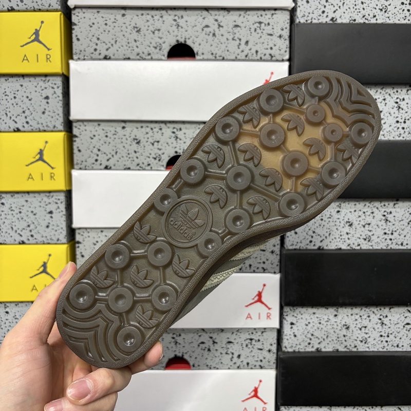 Gazelle Indoor 3