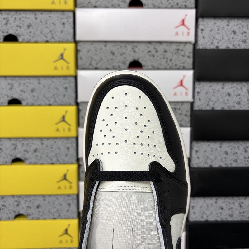 Jordan 1 Sneakers 10