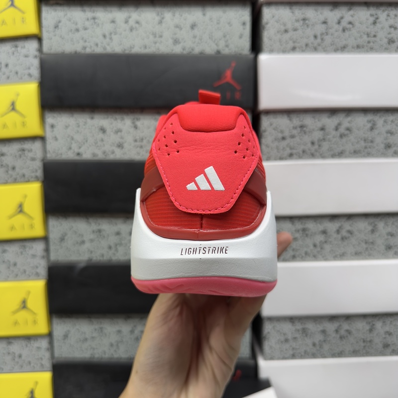 Adizero Ubersonic 5 M 2
