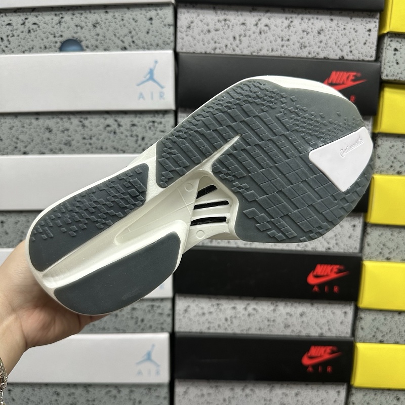 Adizero Adios 4M 2