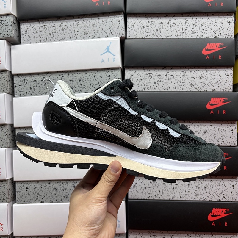 Vaporwaffle/sacai · 2