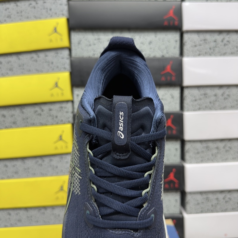 Gel-kayano 33 1011C167-402 · 4