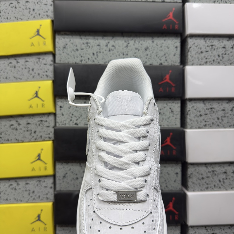 Air Force1 · 6