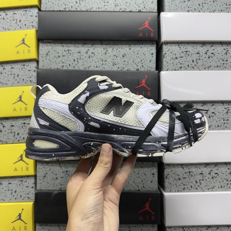 New Balance 530 · Laces 8
