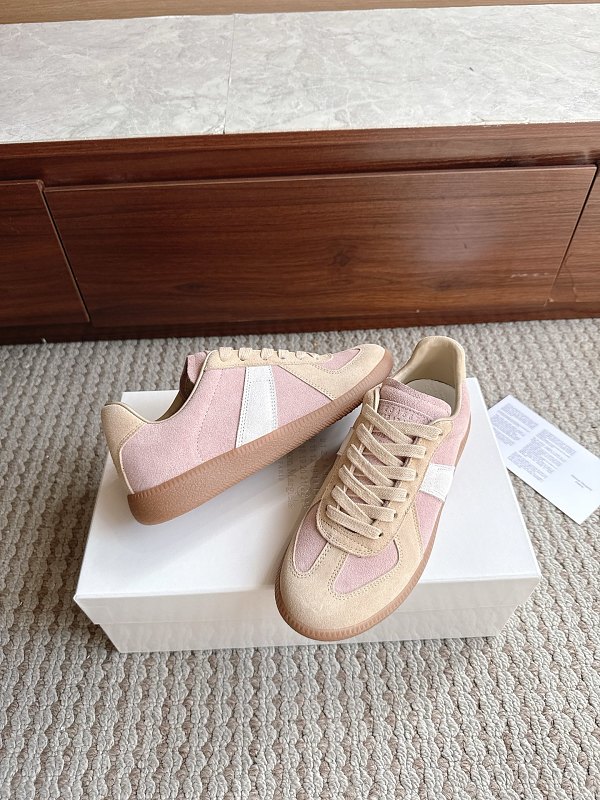 Maison Margiela MM6 Apparel 5