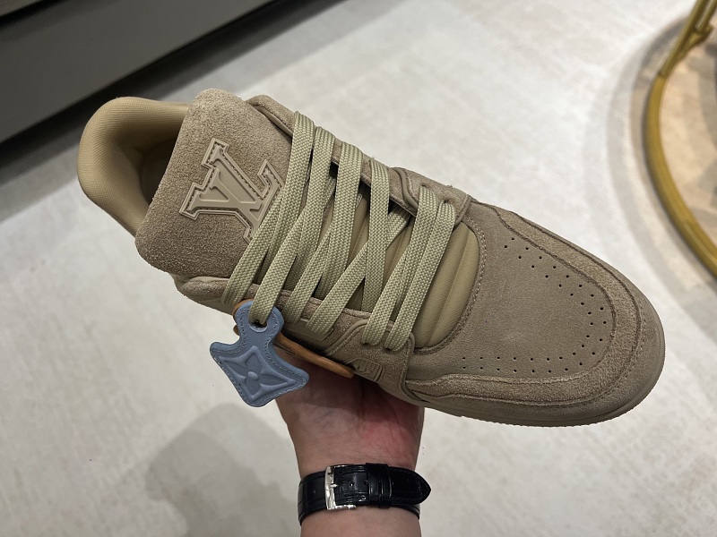 1V Trainer 23 8