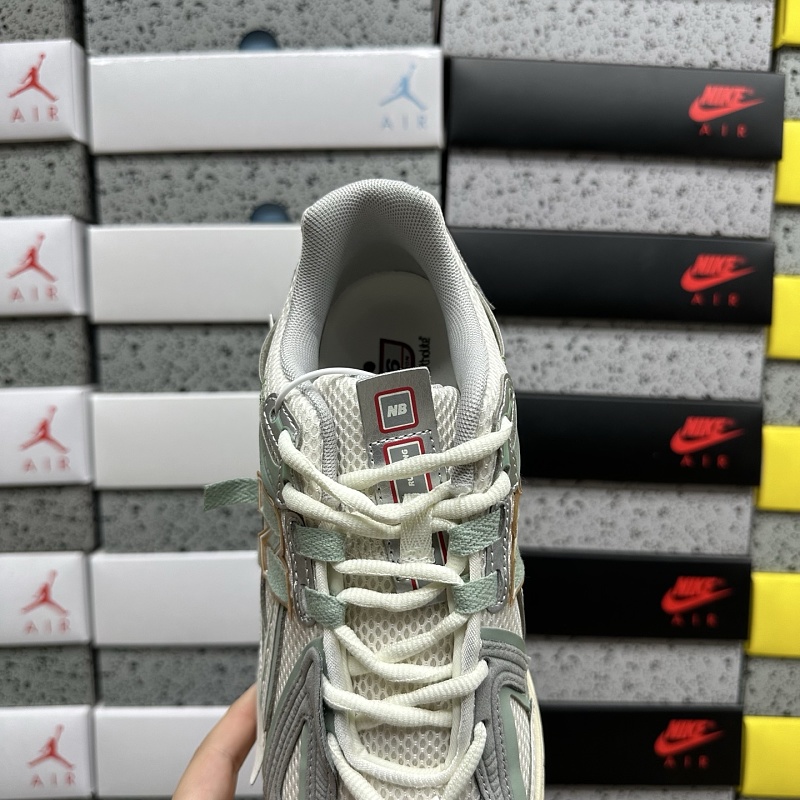 New Balance 1906 Sneakers