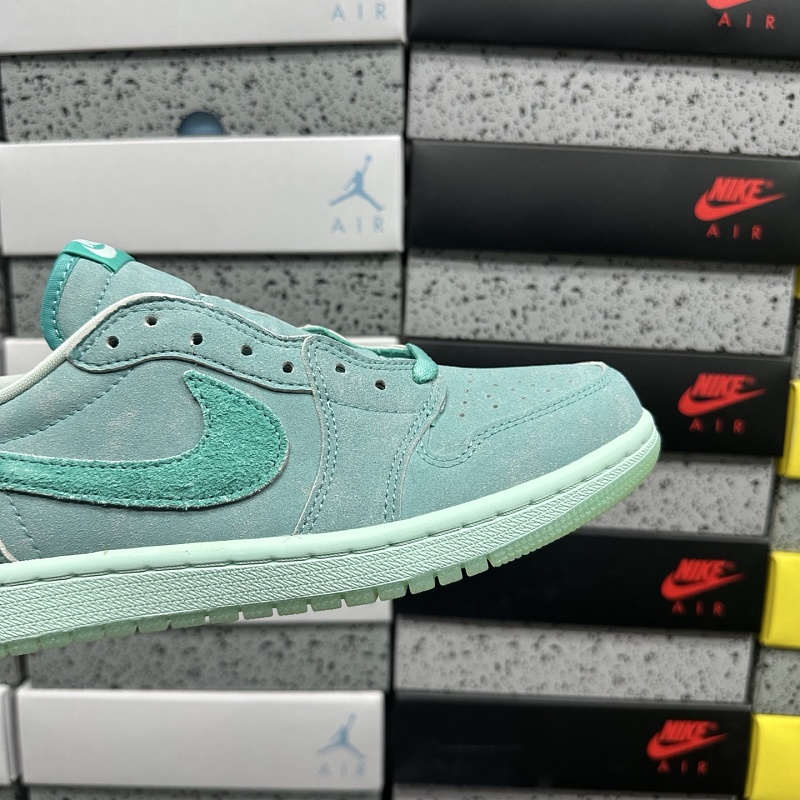 Jordan 1 Sneakers 6