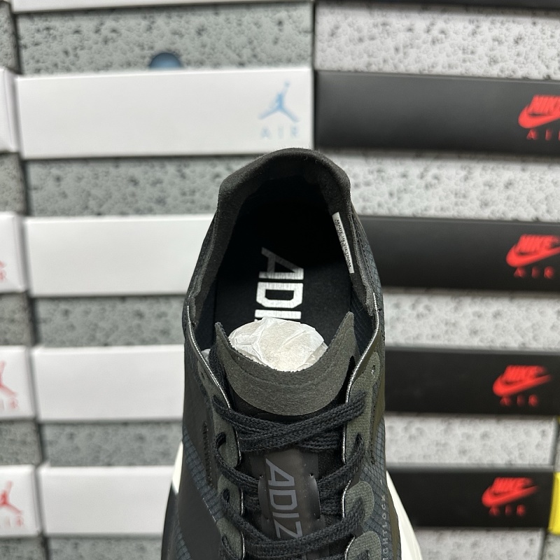 Adizero Adios 4M 4