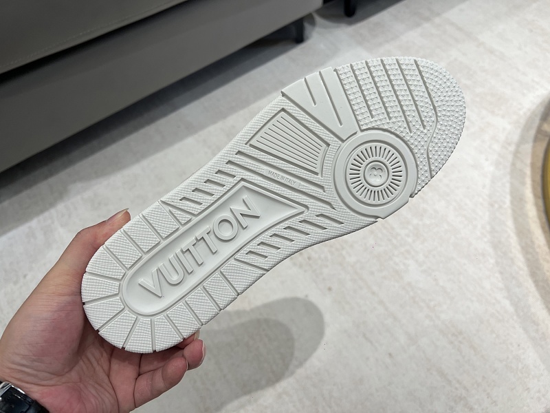 1V Trainer 33