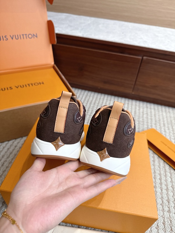 Trainer 21 · 2