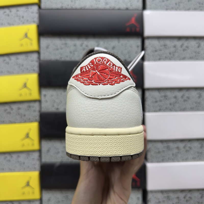 Jordan 1 Sneakers 3