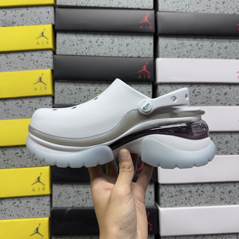 Crocs M3-m7 · 3