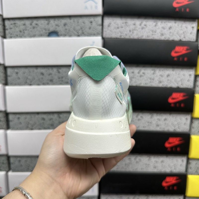 Adizero Adios 4M 3
