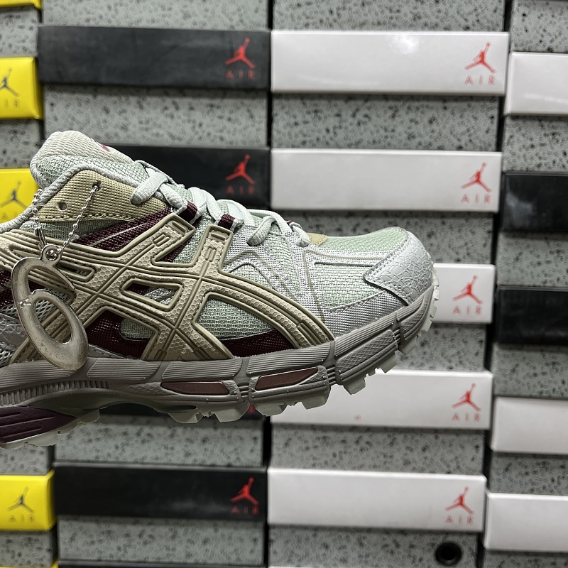 Gel-Kahana 8 1011B109-025 8