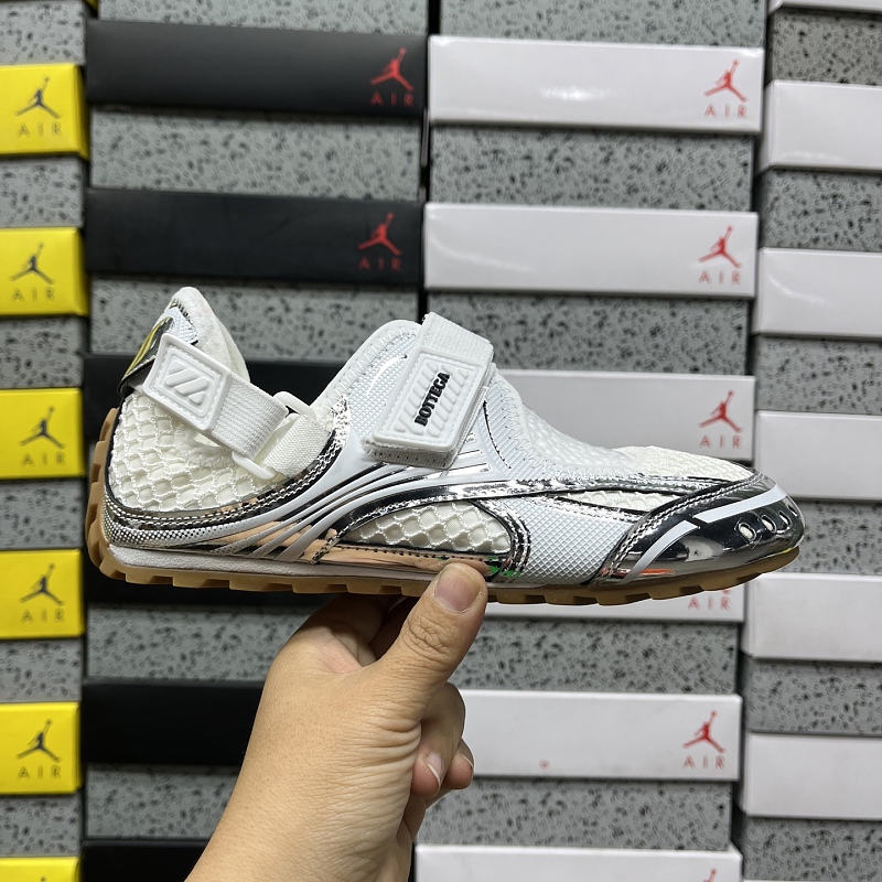 BV （36-47） 755915V2X40 2244 银白 9