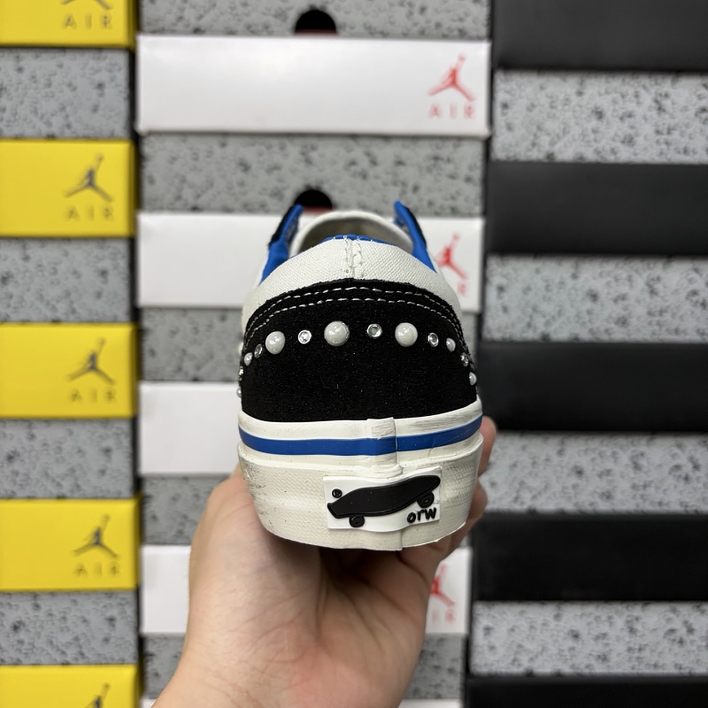 Skool Vn000s52fs8 · 6