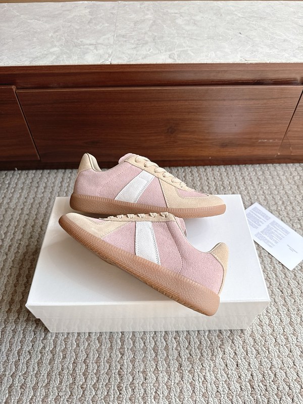 Maison Margiela MM6 Apparel 4