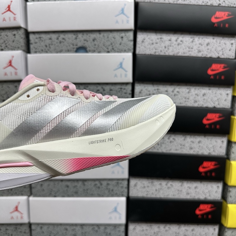 Adizero Boston 13 6