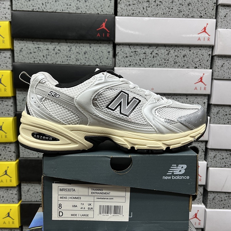 New Balance 530 Sneakers 9