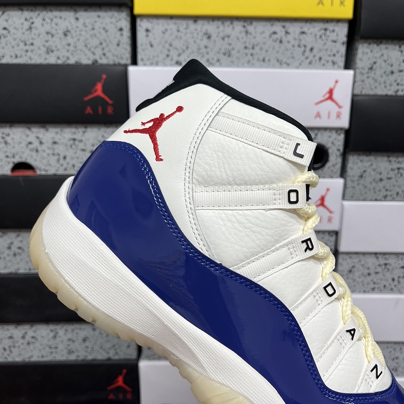 Jordan 11 Sneakers 6