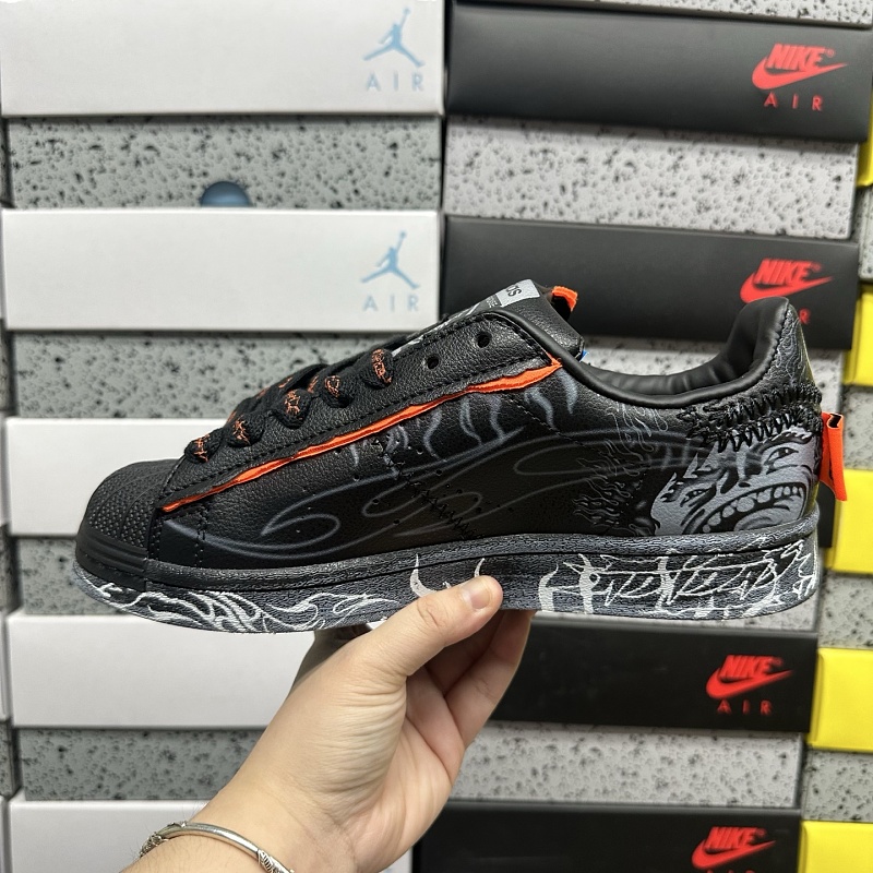 Superstar Ii 8