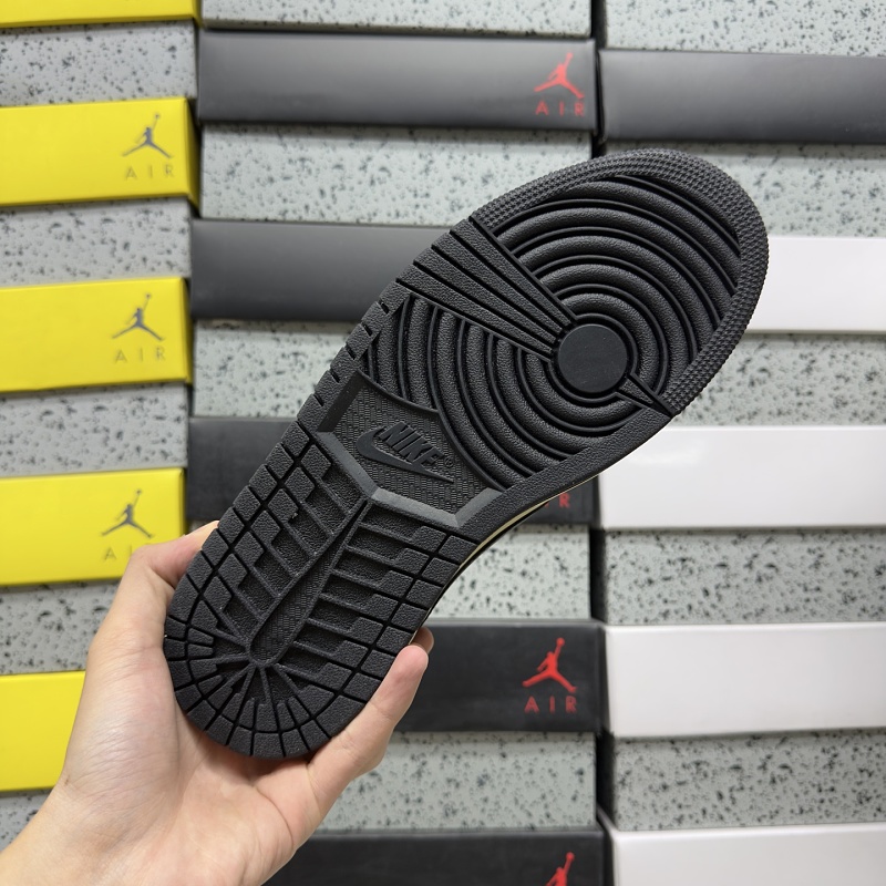 Travis Scott Reverse Swoosh Sneaker 2
