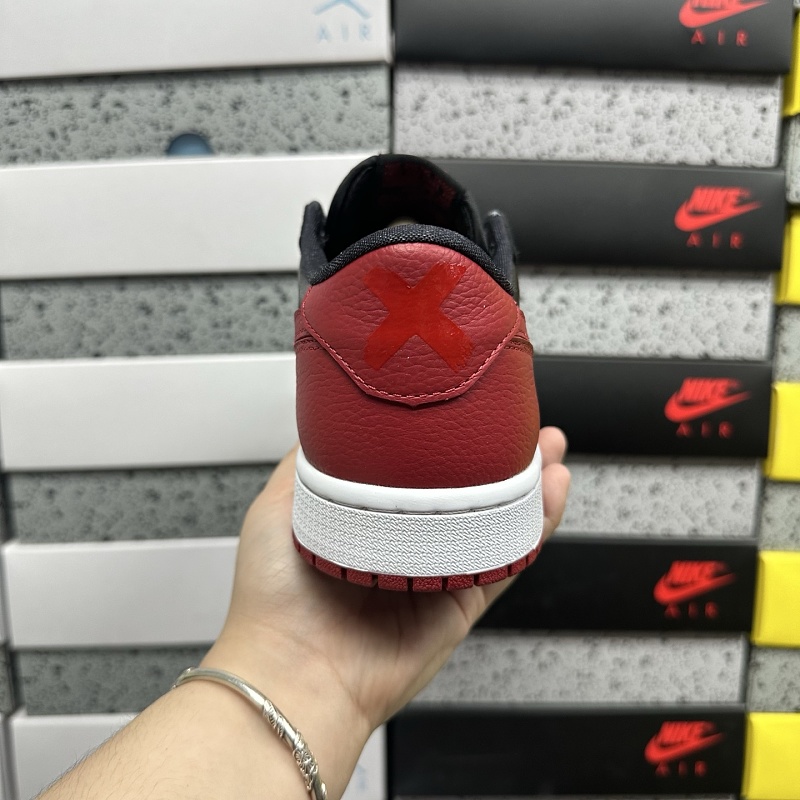 Jordan 1 Sneakers 3