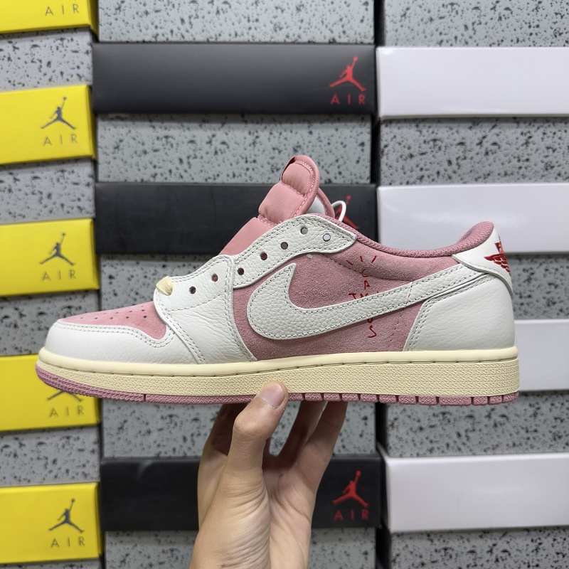 Jordan 1 Sneakers 4