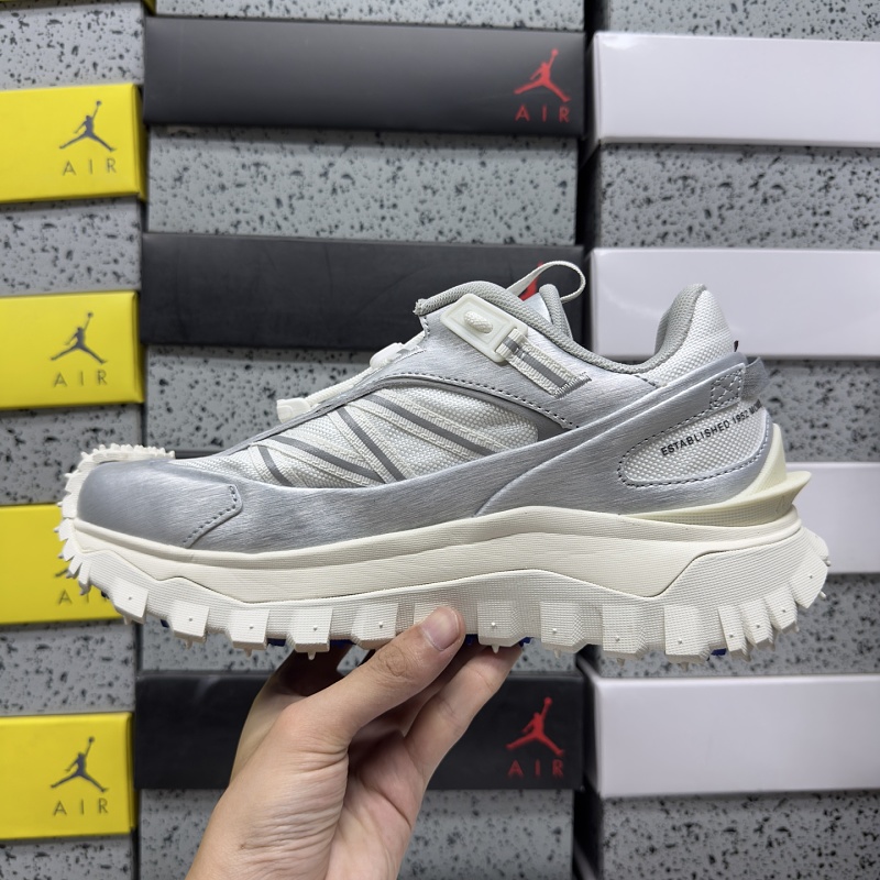 300 Trailgrip Gore-Tex 804A · 3