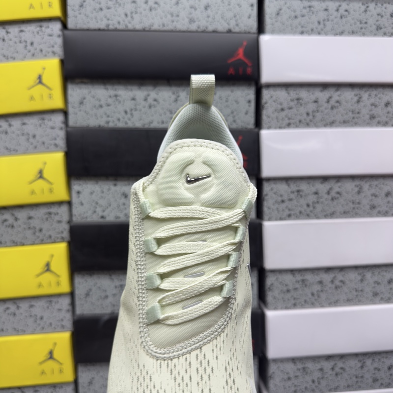 Air Premium · 4