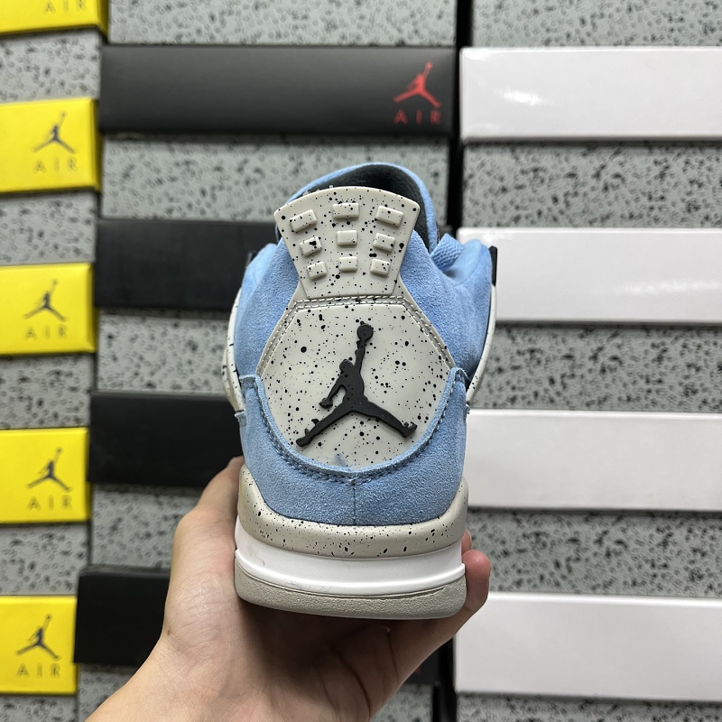 Air Jordan 4 400
