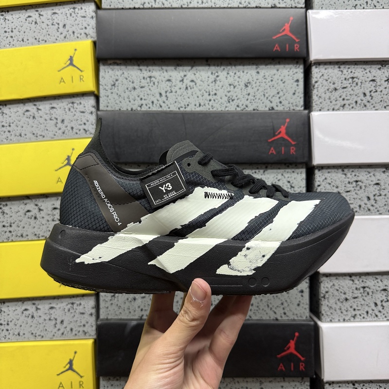 Adizero Adios 4M 9