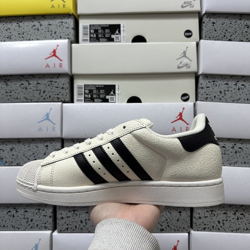 Superstar 8