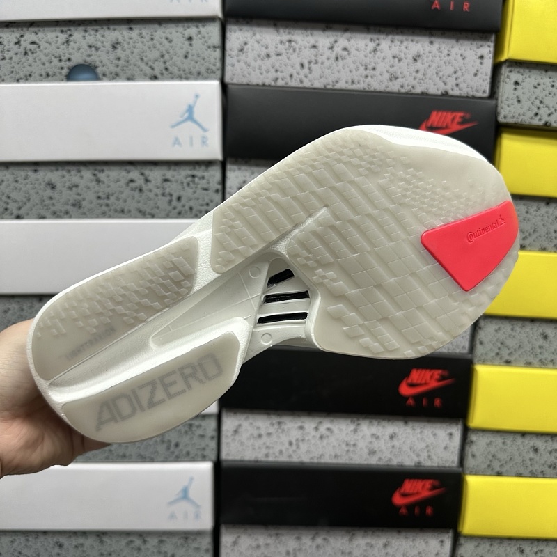 Adizero Adios 4M 2
