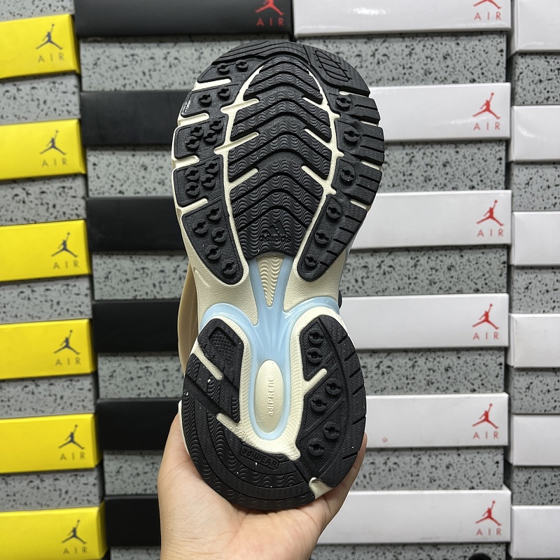Adistar Jellyfish · 4