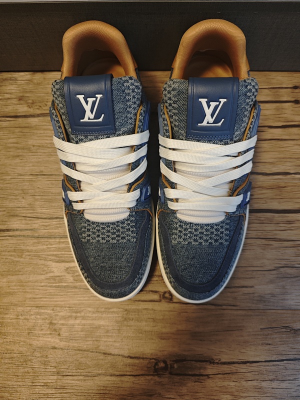 A52 (v2) · 6