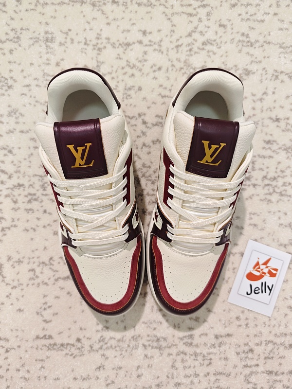 B4 (v2) · 4