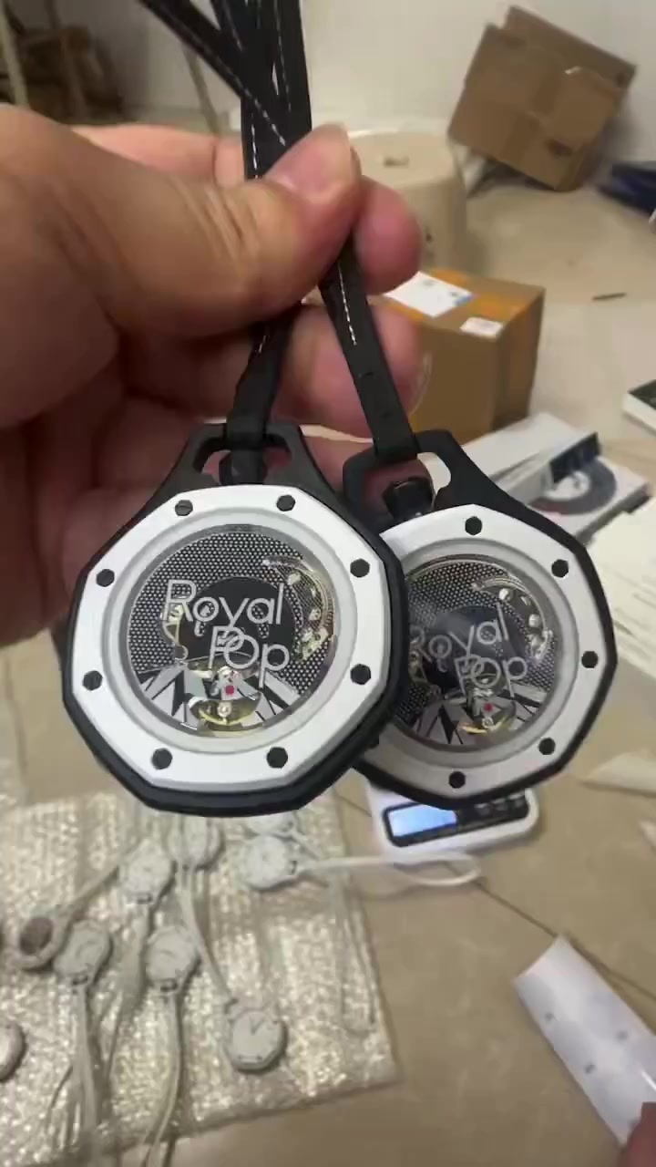 Xk- Include Belt Mechanical Watch One By One Ship Weight ：about 47g Link