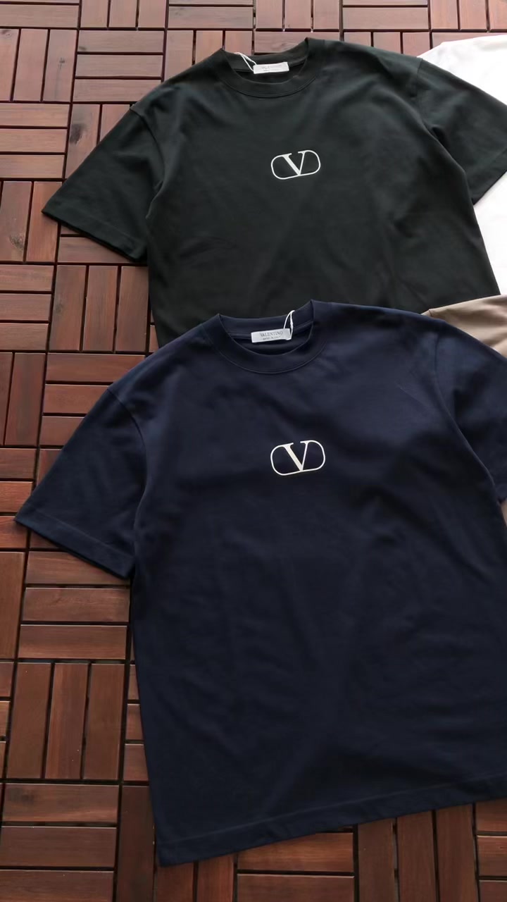 Valentino T-shirt 3