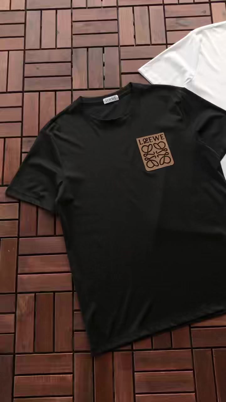 L E T-shirt · 2
