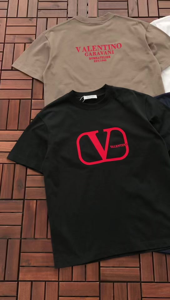 Valentino T-shirt 3