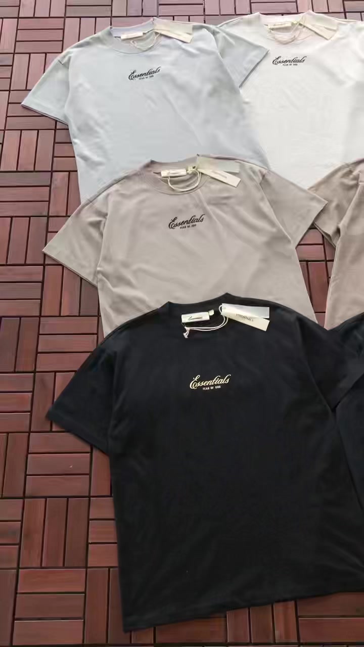 Essentials T-shirt 3