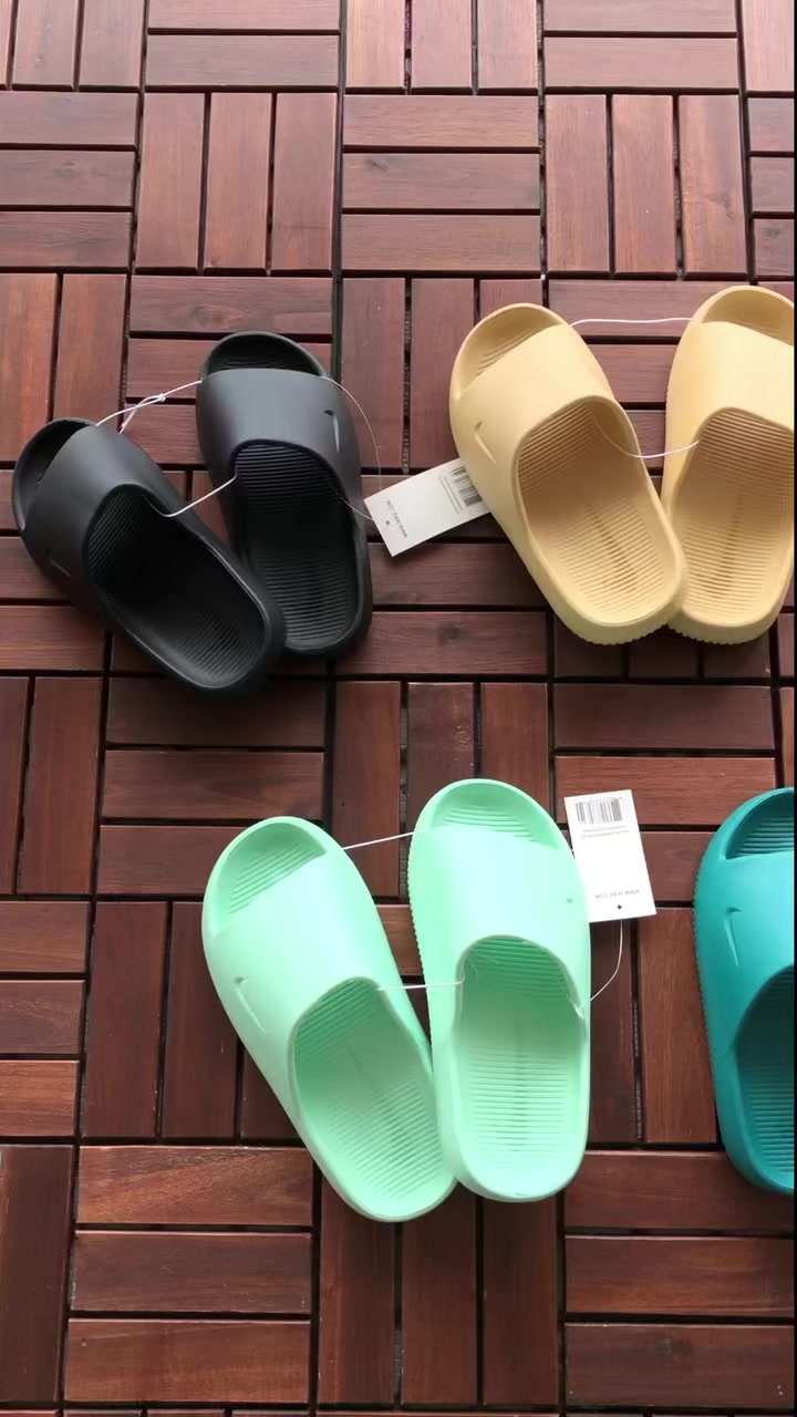 Nike Slippers 3